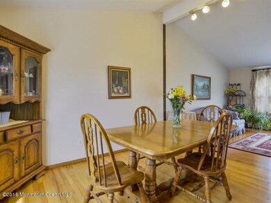 009_Dining Room(1)