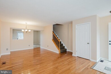 861 Clover Leaf Ct, Edgewood, MD 21040 - photo 4