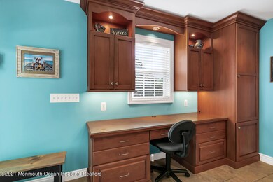 30 Mulberry Ct Brielle NJ-large-007-001-