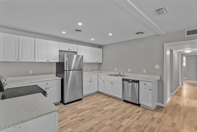 2116 Burpee Dr, Jacksonville, FL 32210 - photo 5