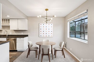 12300 33rd Ave NE unit 402, Seattle, WA 98125 - photo 7