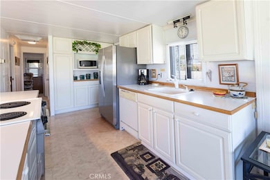 32530 San Miguelito Dr, Thousand Palms, CA 92276 - photo 4