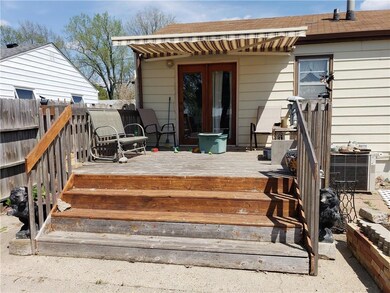 4040 15th St, Des Moines, IA 50313 - photo 4