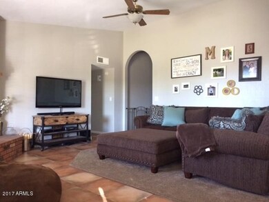 10555 E Evergreen St, Mesa, AZ 85207 - photo 2