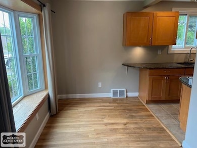 2226 Sprague Ave, Royal Oak, MI 48067 - photo 4