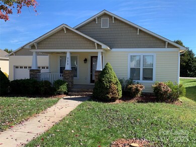 111 Kingsgate Ct, Statesville, NC 28625 - photo 2