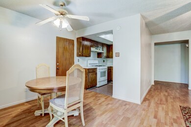 4511 Bayou Vista Dr, Houston, TX 77091 - photo 3