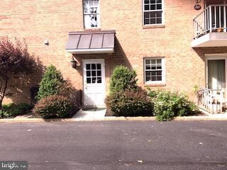 919 Montgomery Ave unit 1-1, Bryn Mawr, PA 19010 - photo 4