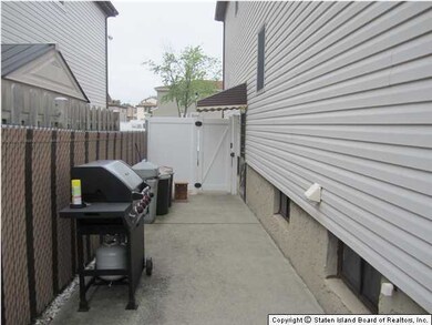 281 Elverton Ave, Staten Island, NY 10308 - photo 7