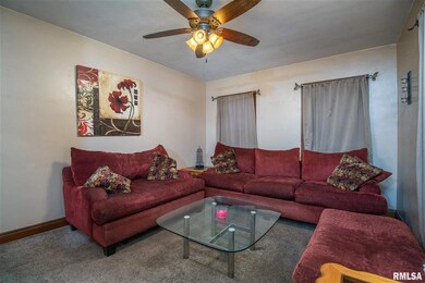 1318 N Division St, Davenport, IA 52804 - photo 3