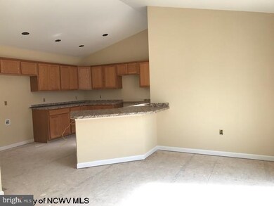 42 Kylie St, Reedsville, WV 26547 - photo 2