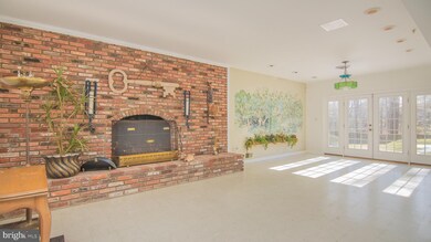 3600 Barkley Dr, Fairfax, VA 22031 - photo 5