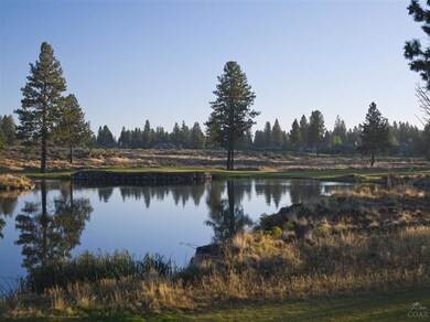 61637 Hosmer Lake Dr, Bend, OR 97702 - photo 3