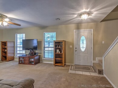 4917 S Poplar Ave, Broken Arrow, OK 74011 - photo 7