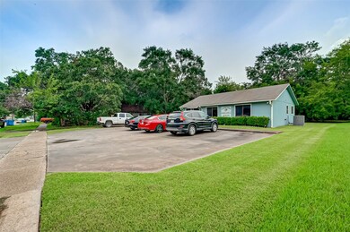 1125 8th St, Rosenberg, TX 77471 - photo 6