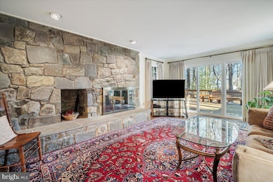 2 Candlelight Ct, Potomac, MD 20854 - photo 6