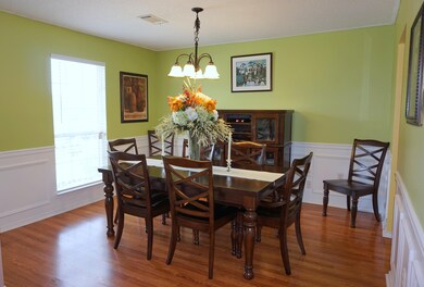 714 dining room2