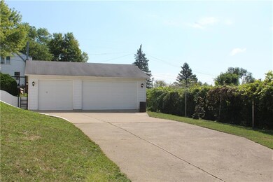 1305 E 38th St, Anderson, IN 46013 - photo 4