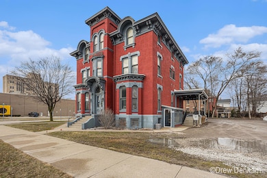 701 Center Ave, Bay City, MI 48708 - photo 2