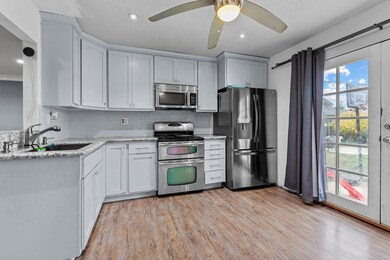 6136 Mclaren Ave, Sacramento, CA 95822 - photo 6