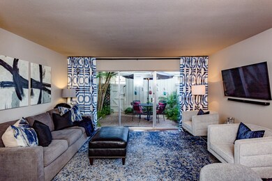 LIVING ROOM: