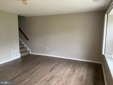 9035 N Laurel Rd unit J, Laurel, MD 20723 - photo 3