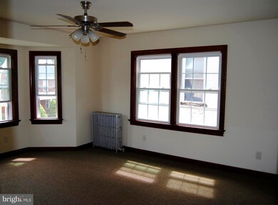 349 Westside Ave unit . D, Hagerstown, MD 21740 - photo 3