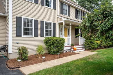 24 Woodbine Dr, Londonderry, NH 03053 - photo 3