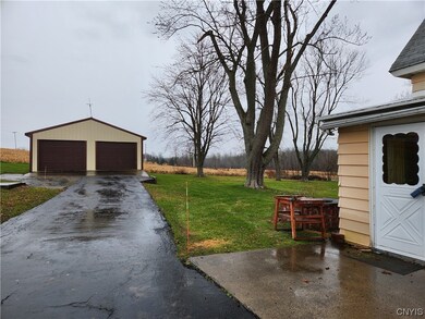 Old Seneca driveway