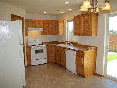 1105 Edna St, Medical Lake, WA 99022 - photo 3