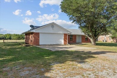 1903 W Fm 898, Bonham, TX 75418 - photo 5