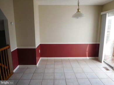 2718 Thornbrook Ct, Odenton, MD 21113 - photo 5