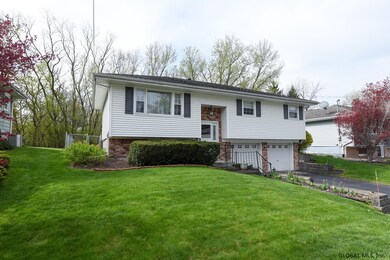 16 Chestnut Ct, Rensselaer, NY 12144 - photo 2
