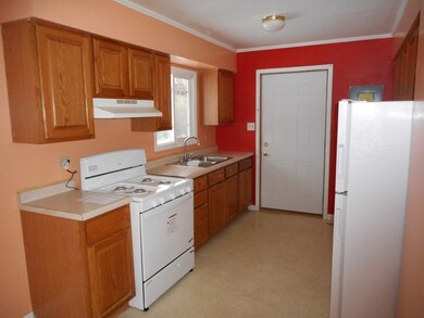 503 Waco Ln, Carpentersville, IL 60110 - photo 4