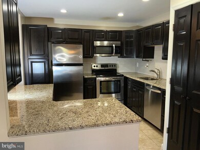 7425 Democracy Blvd unit 310, Bethesda, MD 20817 - photo 3