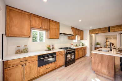 3701 N Edge Dr, Sacramento, CA 95821 - photo 5