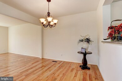 12 Tudor Ct, Lutherville Timonium, MD 21093 - photo 5