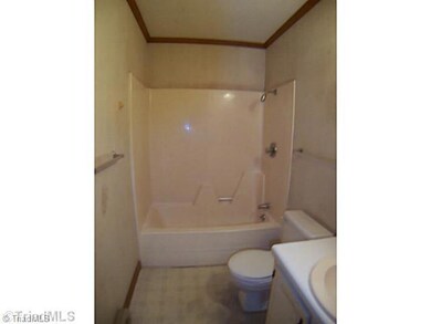 112 Lynn Dr, Archdale, NC 27263 - photo 6