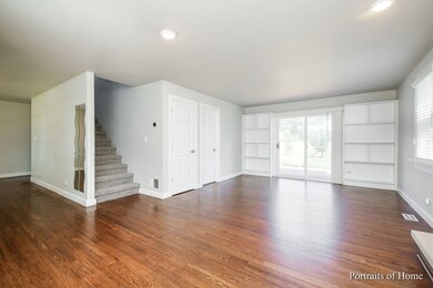 2408 Hawk Ln, Rolling Meadows, IL 60008 - photo 5