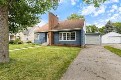 Great curb appeal! Ready to be customized and spruced up by the new owner!