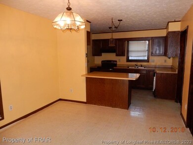 4480 Kinkead Ct, Fayetteville, NC 28314 - photo 3