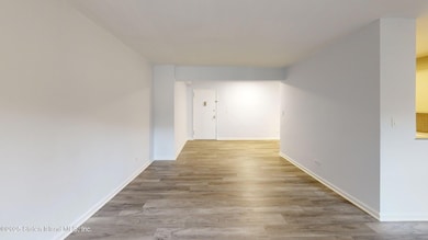 Imperial Towers unit Y2, Staten Island, NY 10304 - photo 6