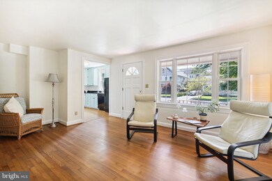 122 S Spring St, Falls Church, VA 22046 - photo 6