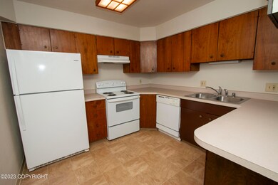 5510 E 38th Ct unit 2, Anchorage, AK 99504 - photo 6