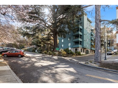 2024 SW Howards Way unit 405, Portland, OR 97201 - photo 2