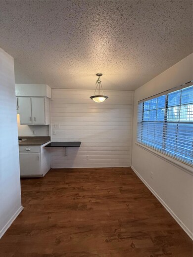 2704 Salado St unit 106, Austin, TX 78705 - photo 4