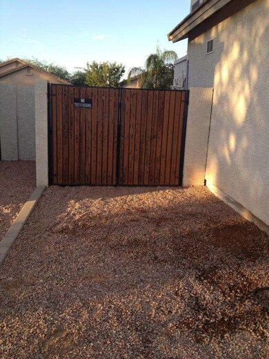 RV Gate
