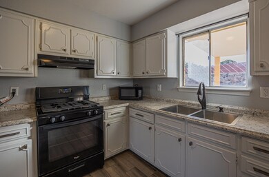 2203 Pacheco Dr, El Paso, TX 79935 - photo 7