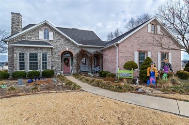 1912 Harris Dr, Fayetteville, AR 72701 - photo 2