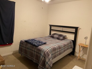 1112 Masters Ln unit A, Greenville, NC 27834 - photo 5